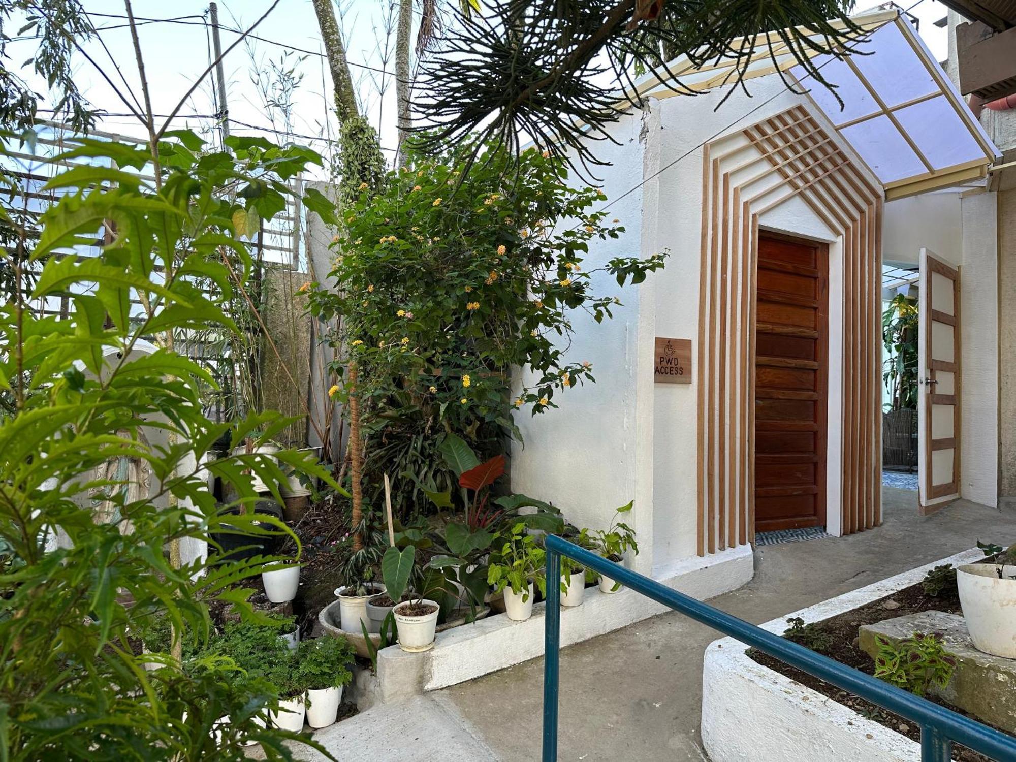 Cabins By Eco Hotels Tagaytay City Exterior photo
